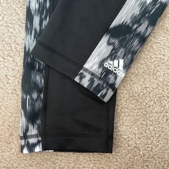 Adidas Climalite Cropped Workout Leggings - Picture 3 of 8